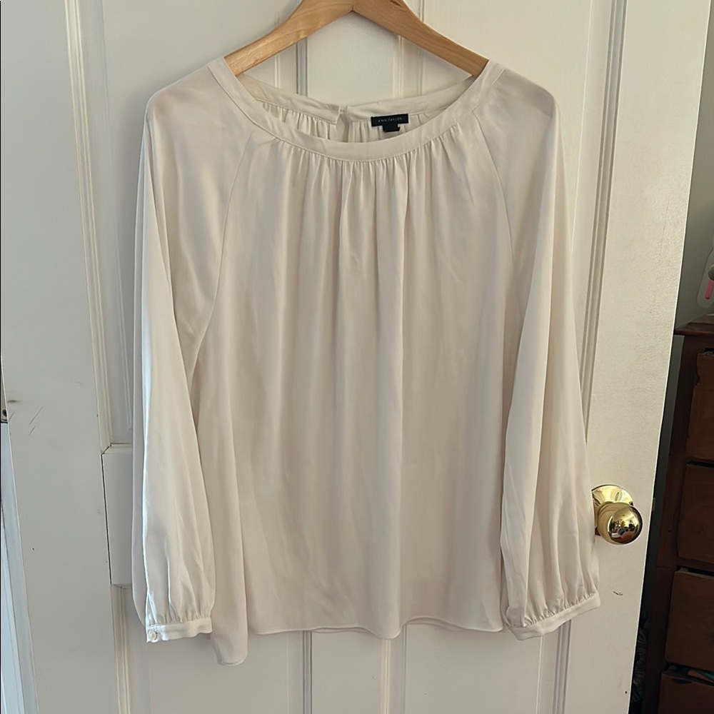 Ann Taylor White Flutter Sleeve Blouse